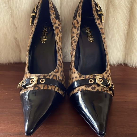 Frederick’s of Hollywood Animal Print Stiletto Heels Leopard Black Patent Sz 7.5 - Picture 5 of 13